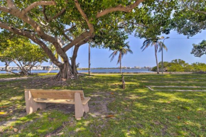 Lake Worth Gem on the Intracoastal Waterway!